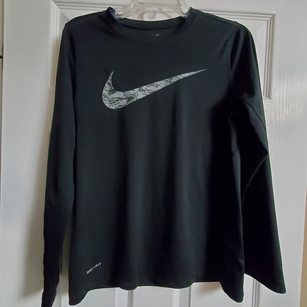 Nike Dri-Fit long sleeve Womens XL